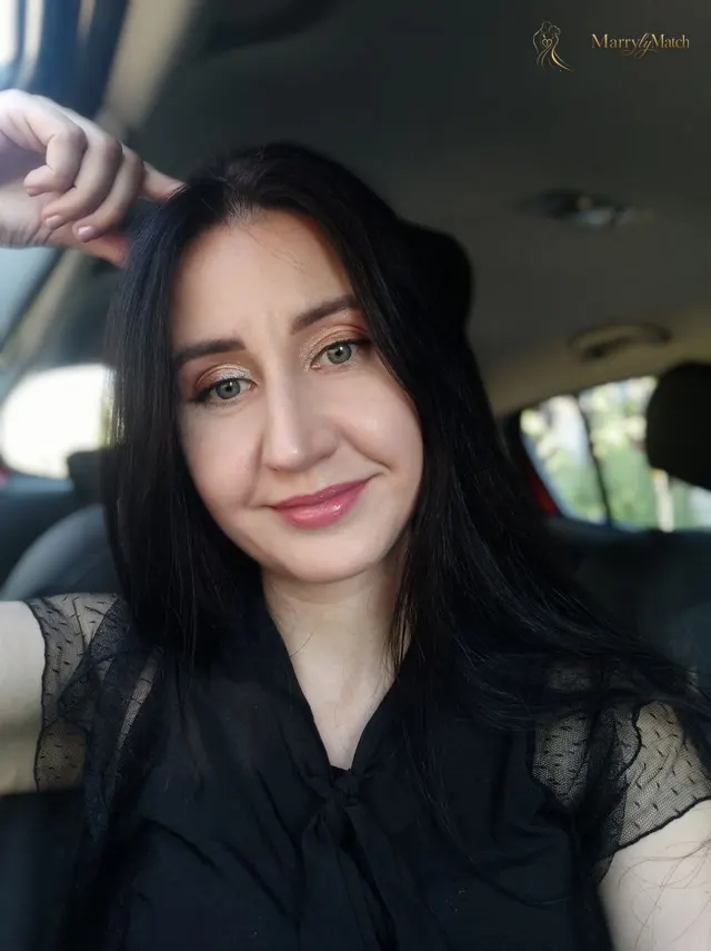 Vera, 38
