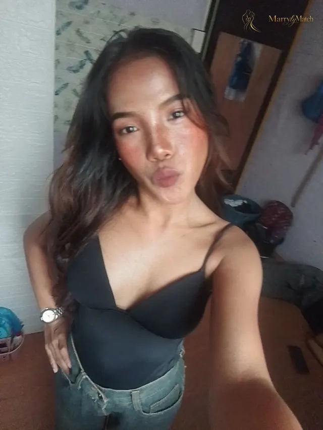 Colleen, 26
