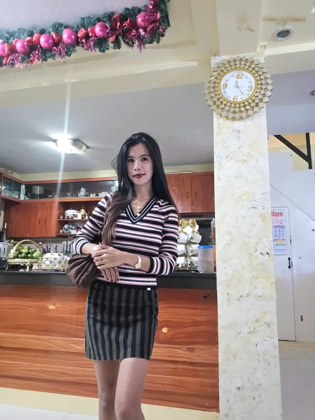 Michaela mae, 34