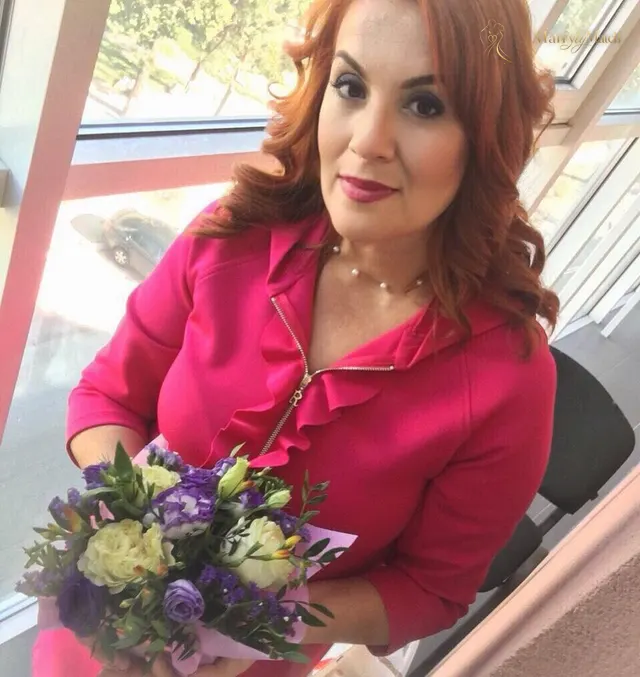 Natalia, 55
