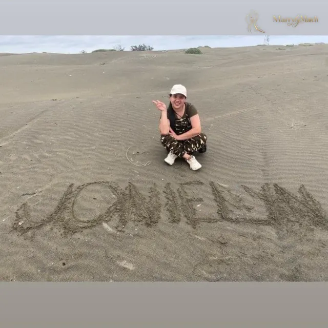 Another photo of Jonielyn