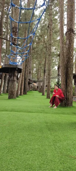 Another photo of Vanessa