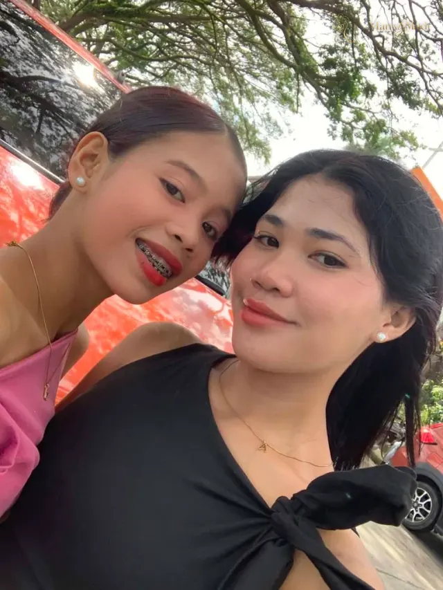 Another photo of JESSICA