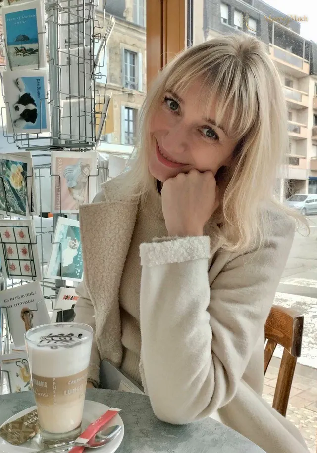 Oksana, 43