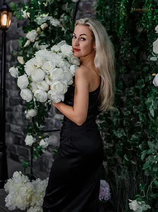 EKATERINA, 41