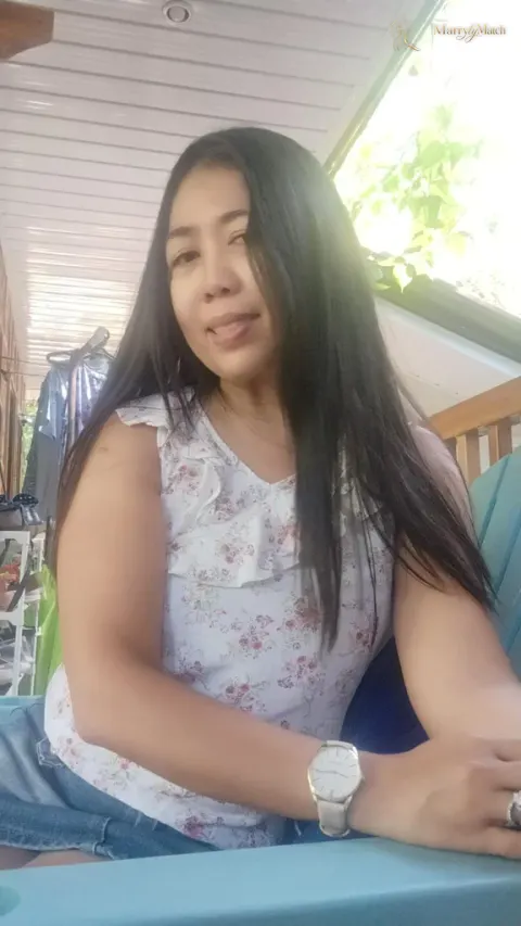 Another photo of Mylene