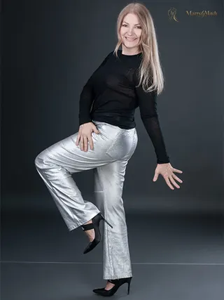 Another photo of OKSANA