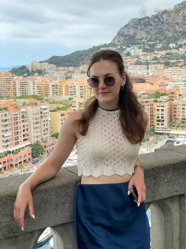 Another photo of Oksana