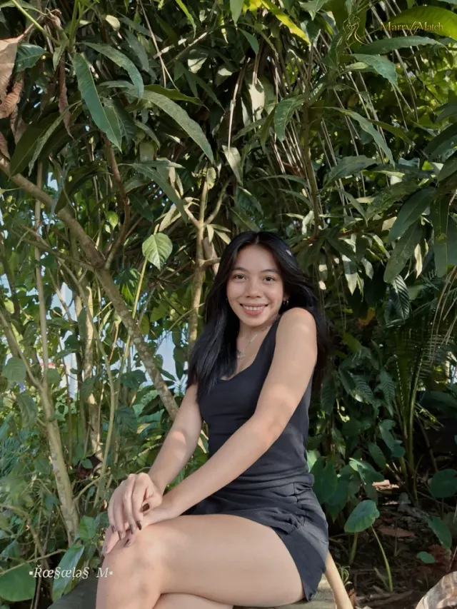 Another photo of Marife