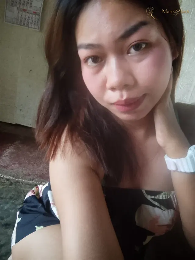 Lyn, 27