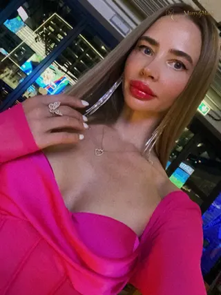 Another photo of IRINA