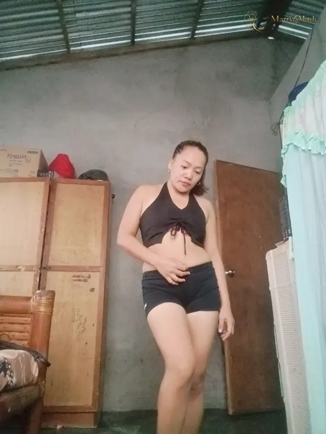Another photo of Renelyn