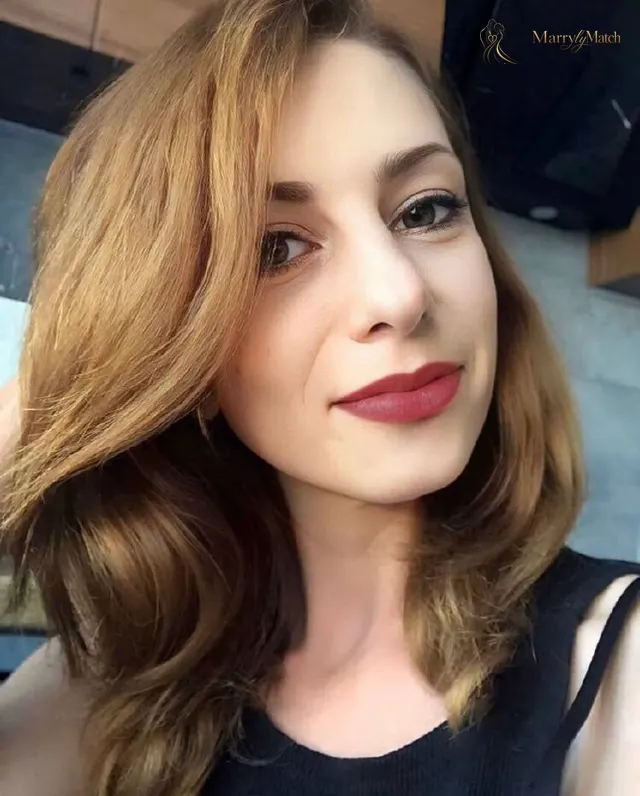 Yulia, 39