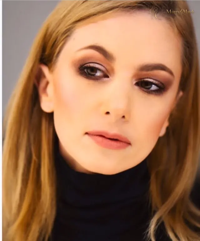 Another photo of Yulia