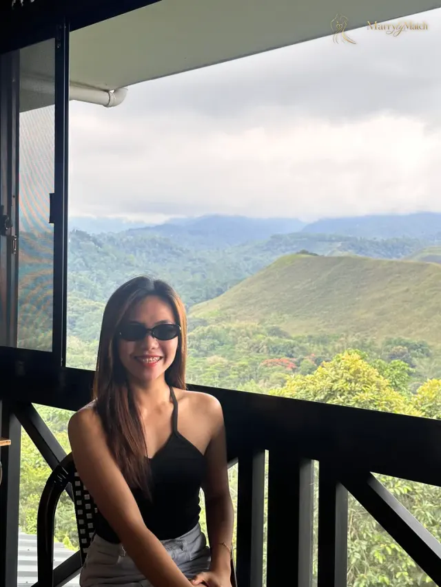 Another photo of Shella