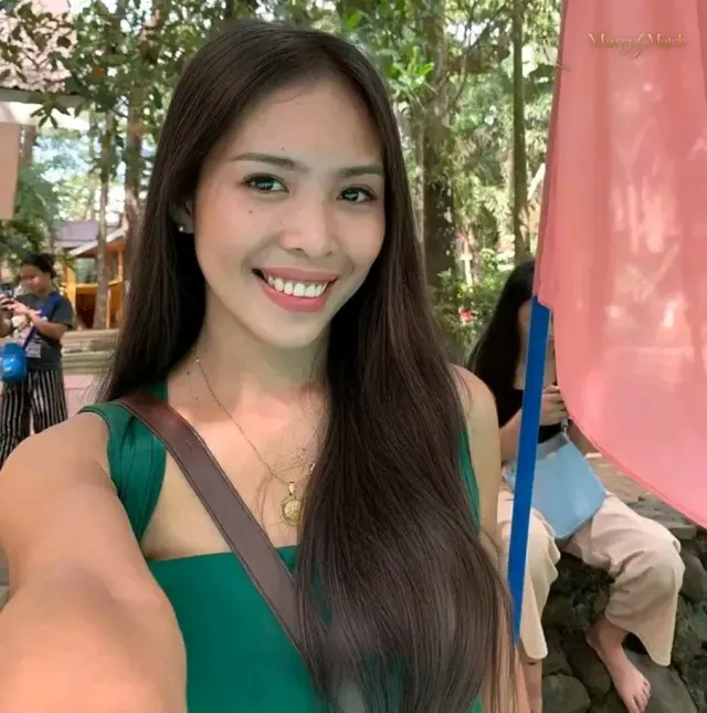 Marie, 26