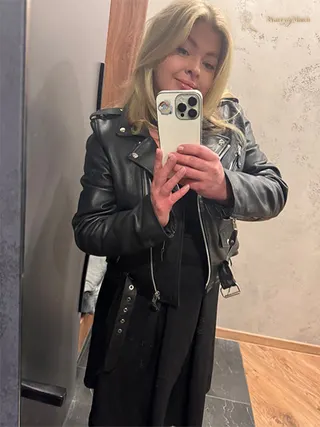 Another photo of MARIYA