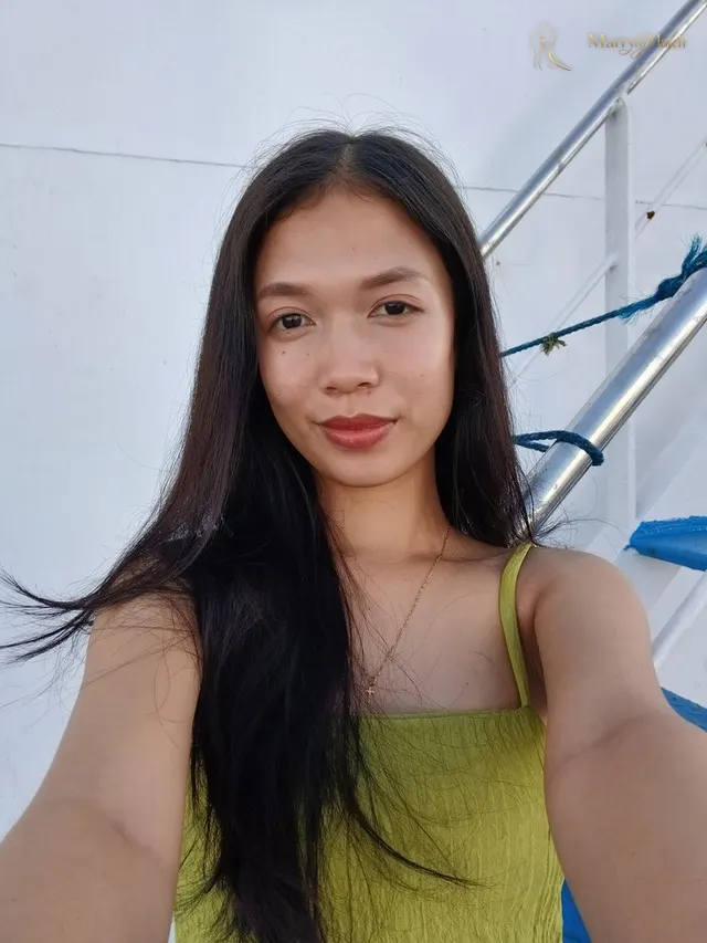 Another photo of Gem Rose