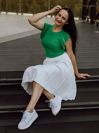 IRINA, 48