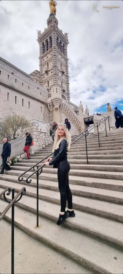 Another photo of Olena