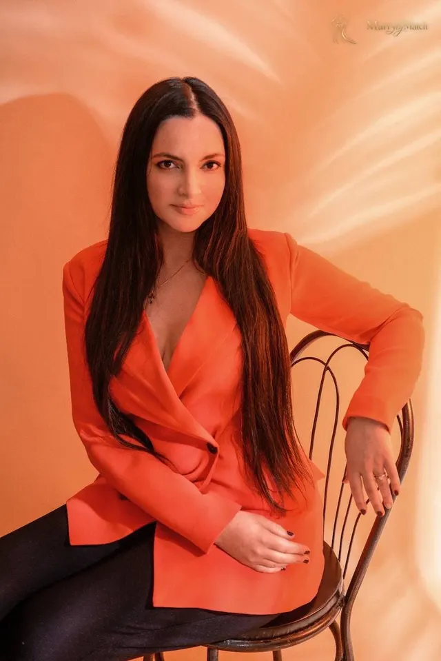 Another photo of Alina
