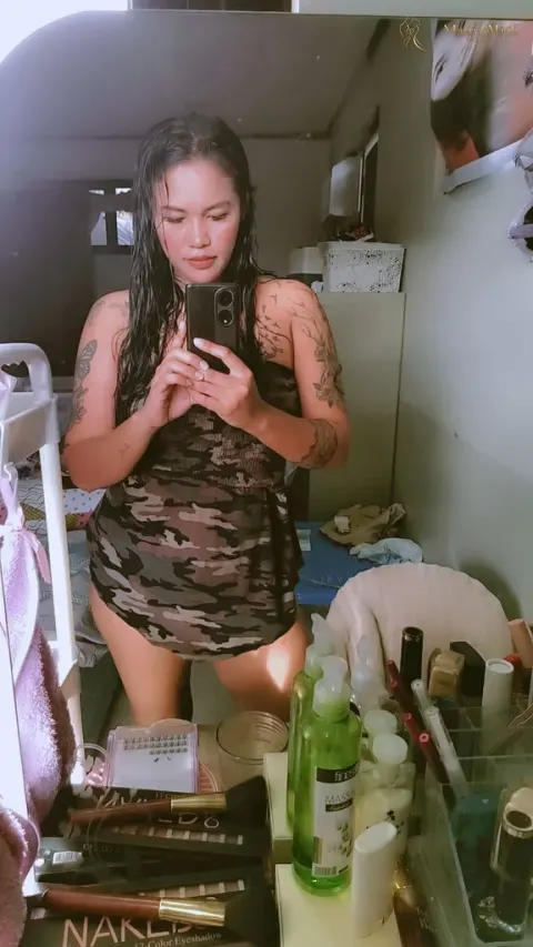 Another photo of Madzz