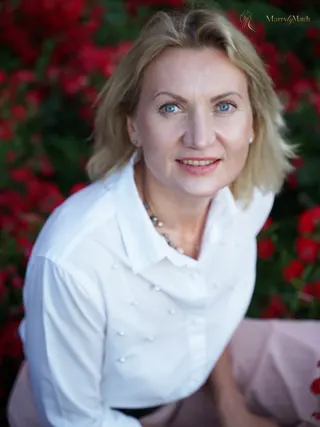 NATALYA, 58