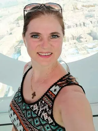 SVETLANA, 55