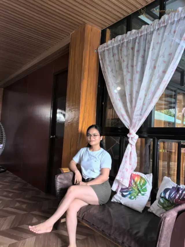 Catherine, 30