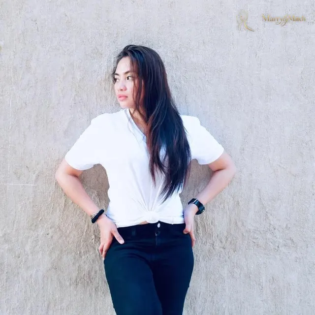 lyn, 34