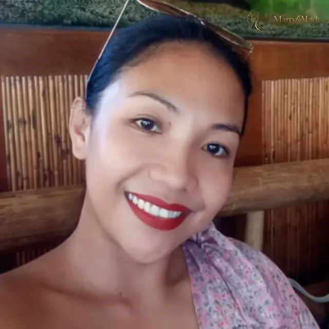 Another photo of Maylene