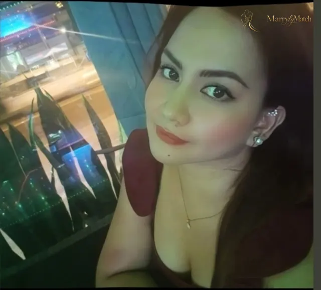 Another photo of Maricel