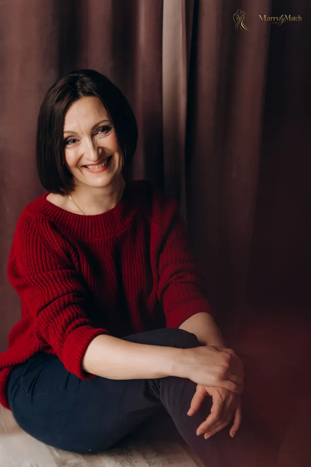 Natalia, 56