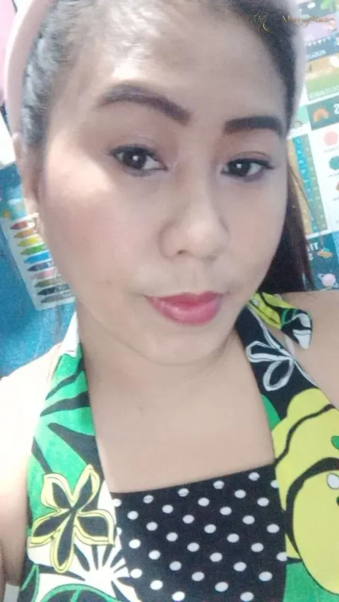 Another photo of Filipina