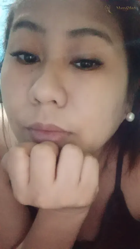 Another photo of Filipina