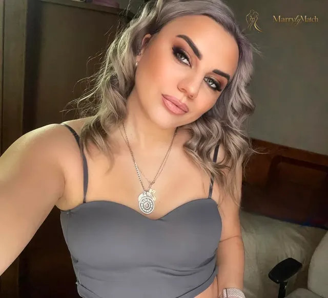 Another photo of Liza