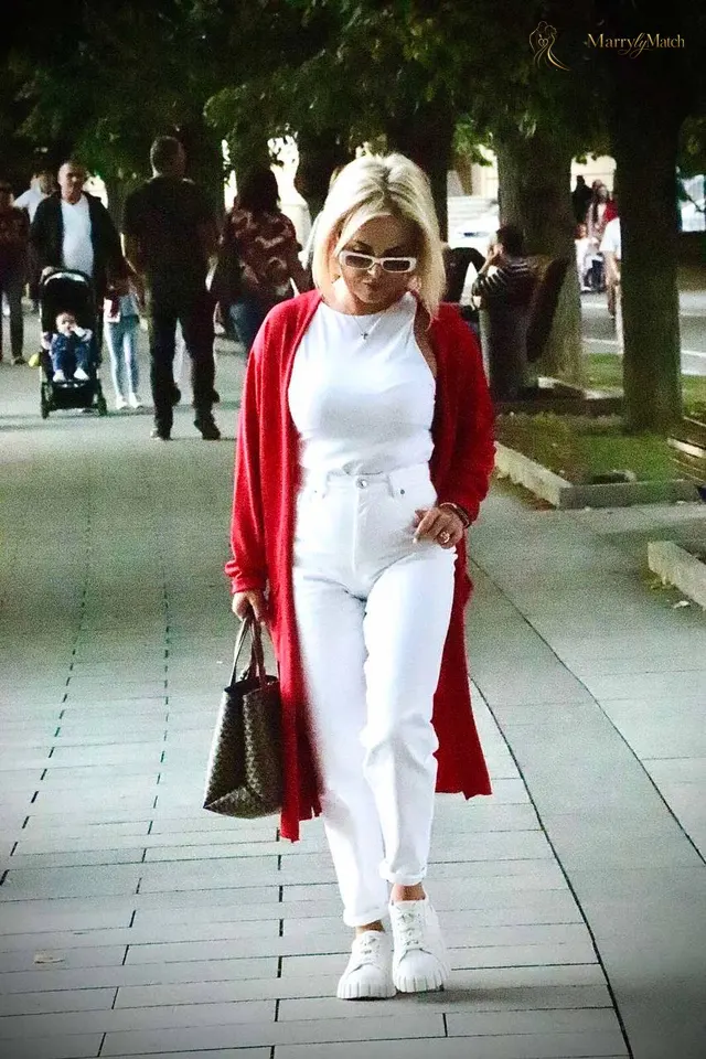 Another photo of Agnessa