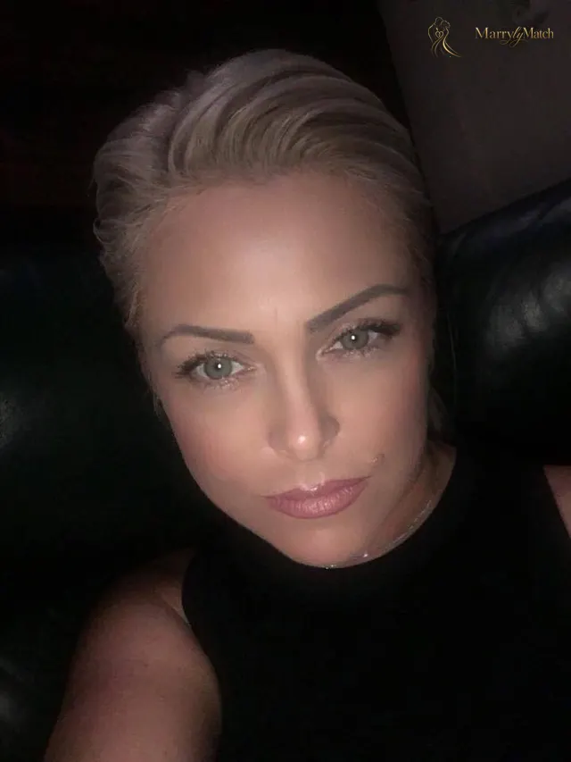 Another photo of Agnessa