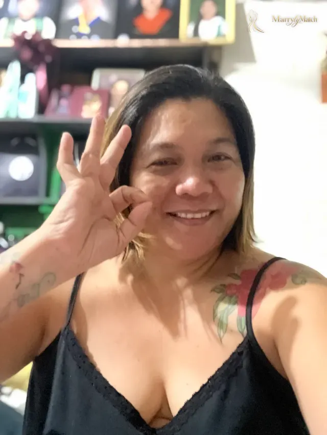 Guada Claire, 50