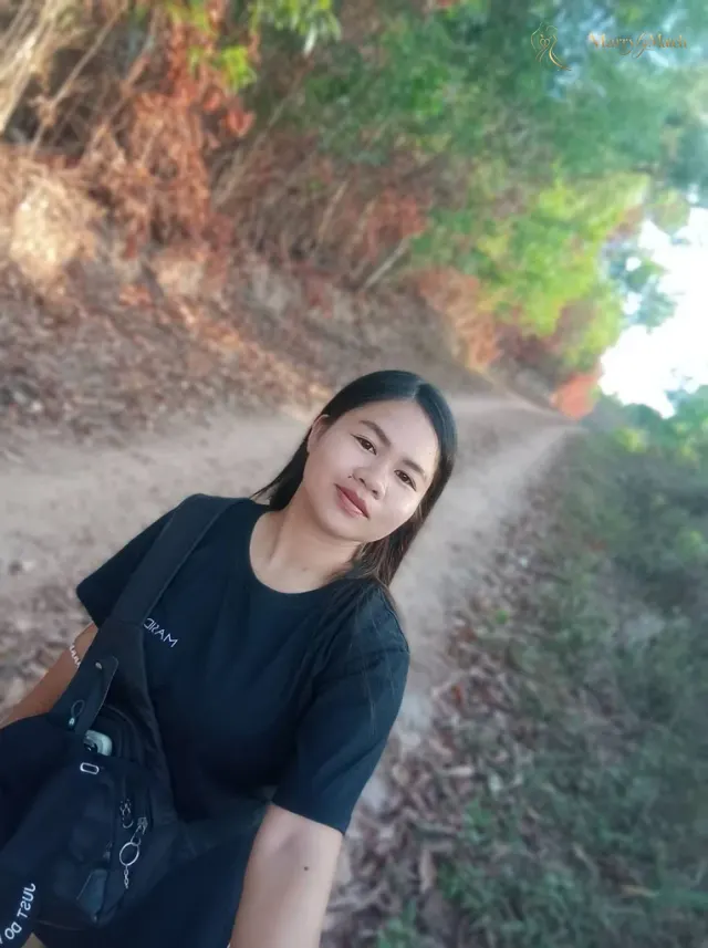 Mae, 26