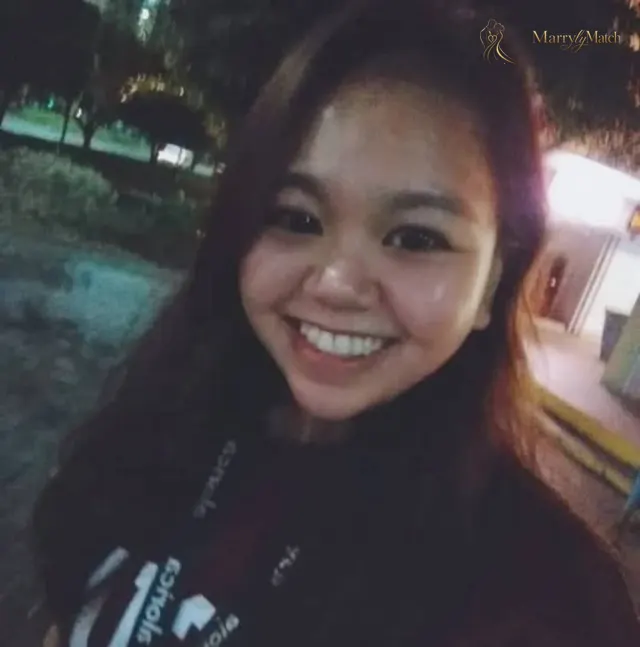 Another photo of Aly