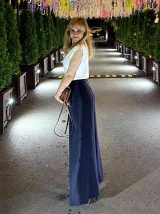 ANASTASIYA, 46