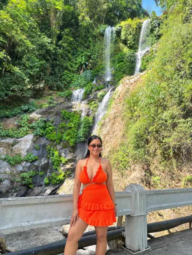 Jelca, 29