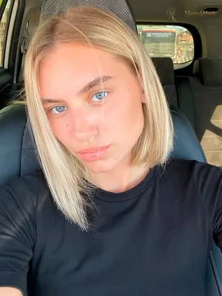 Another photo of SOFYA