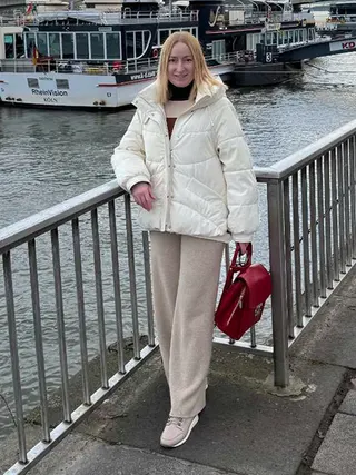 Another photo of YULIYA