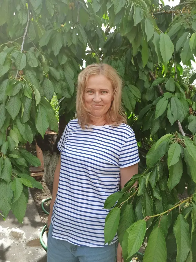 Oksana, 55