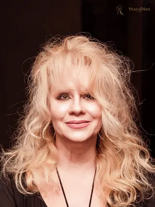 NATALYA, 51