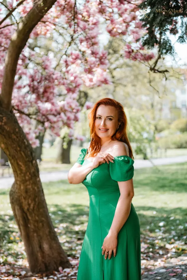Iryna, 48