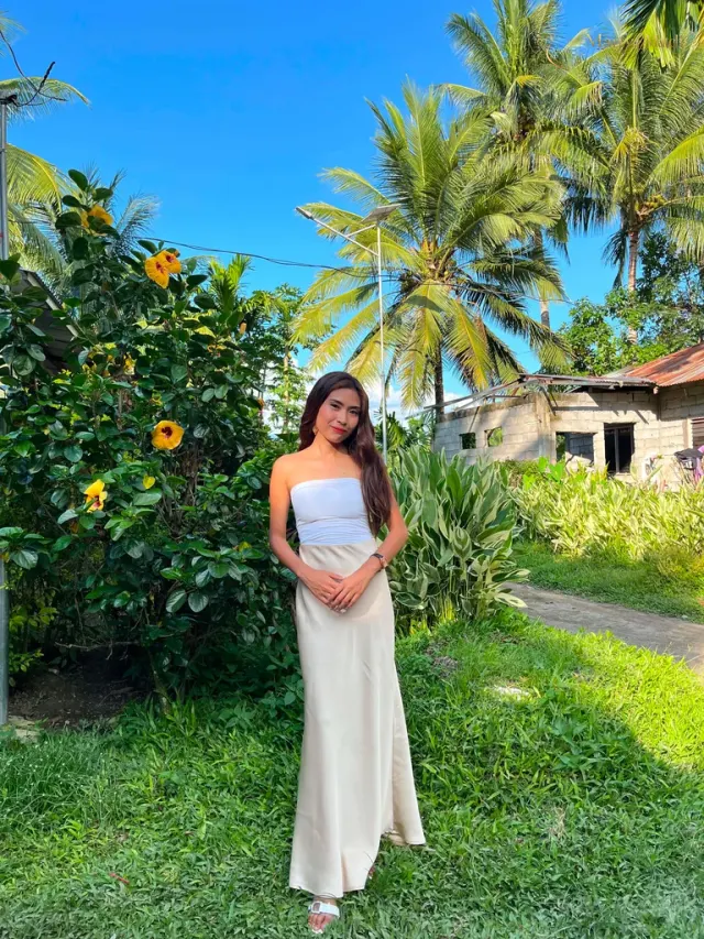 Anne, 23