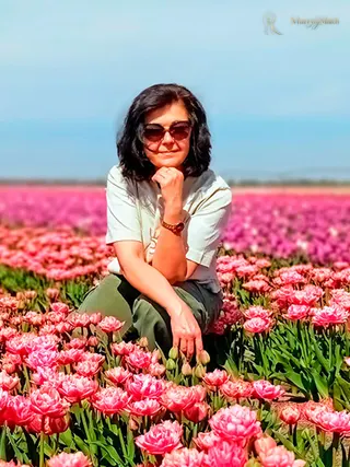Another photo of NATALIYA